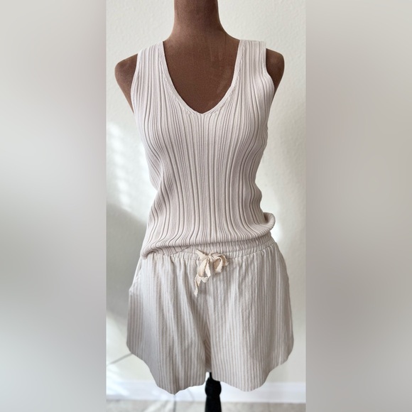 Allie Rose Beige Striped Linen set w/Beige Workshop tank sweater 3 piece set - Picture 3 of 16